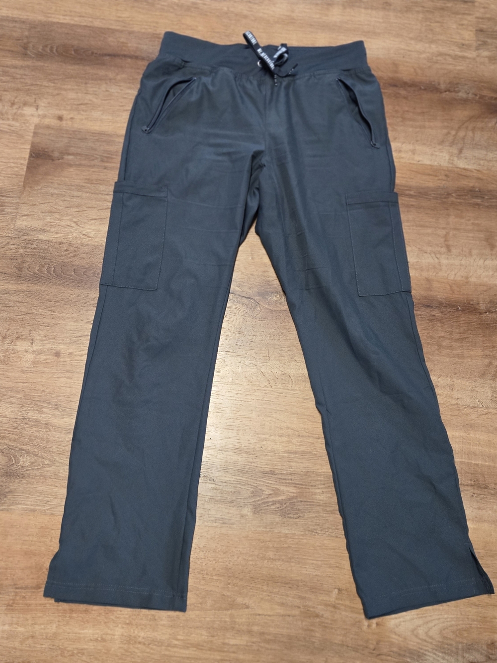 Med Couture Straight Leg Pewter Gray Scrub Pants Size Small